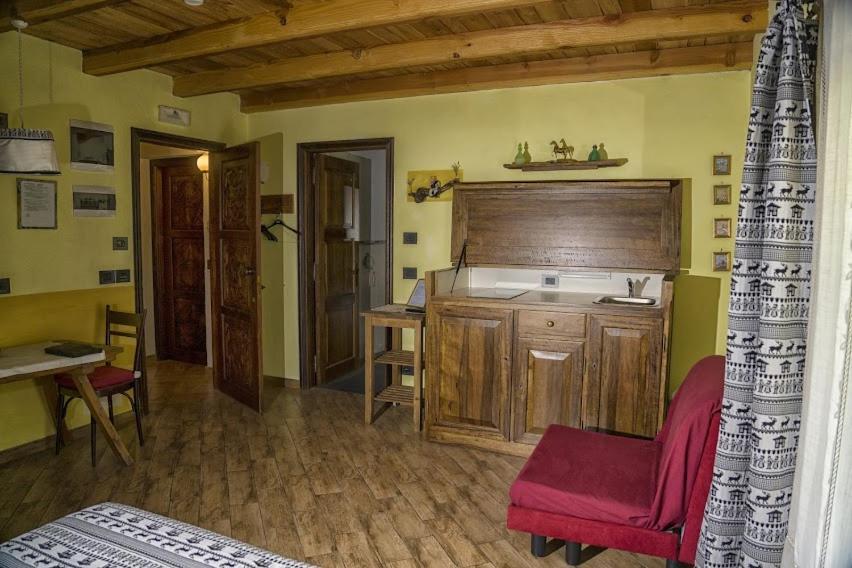 Agriturismo B&B Chevres A Cheval Charvensod Exterior photo